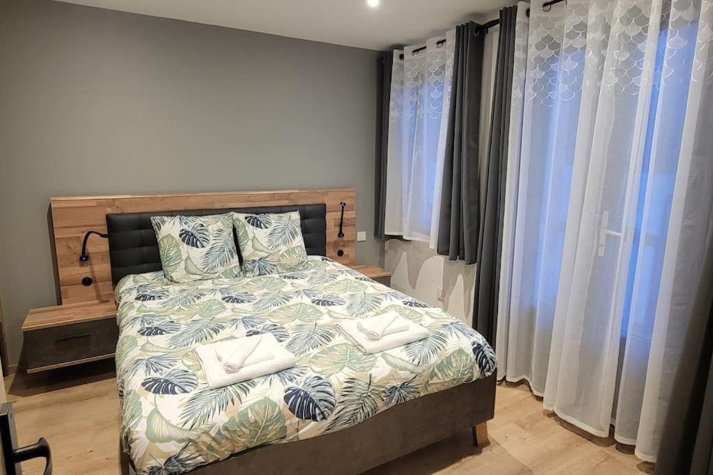 אוז'ין Superbe Appartement T2 Climatise, Idealement Situe מראה חיצוני תמונה